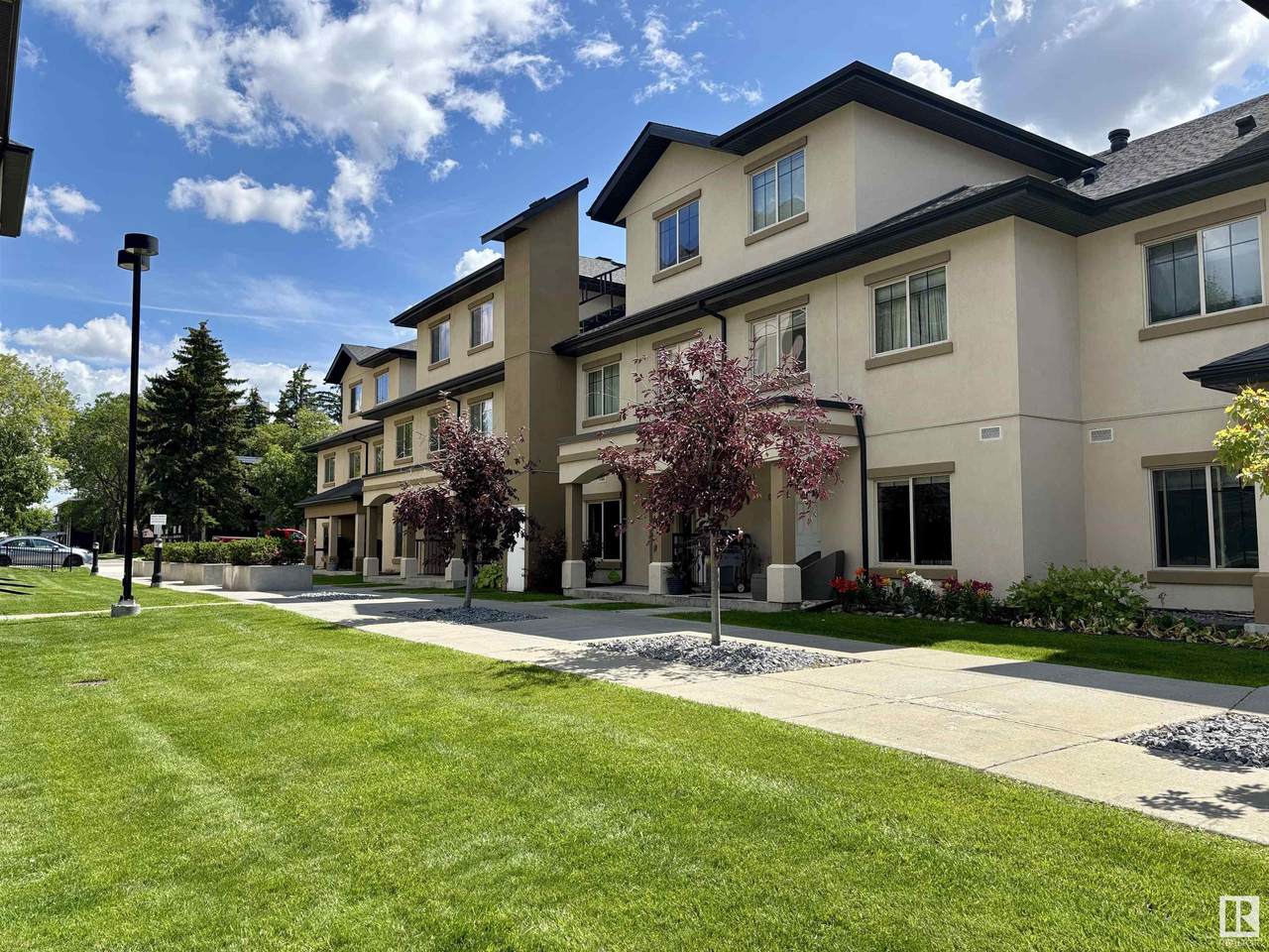 10510 56 Avenue - Photo 1