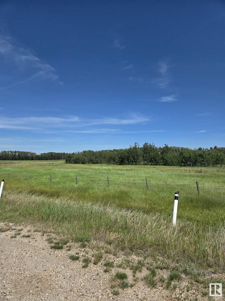 https://bt-photos.global.ssl.fastly.net/alberta/1280_boomver_1_E4447319-2.jpg