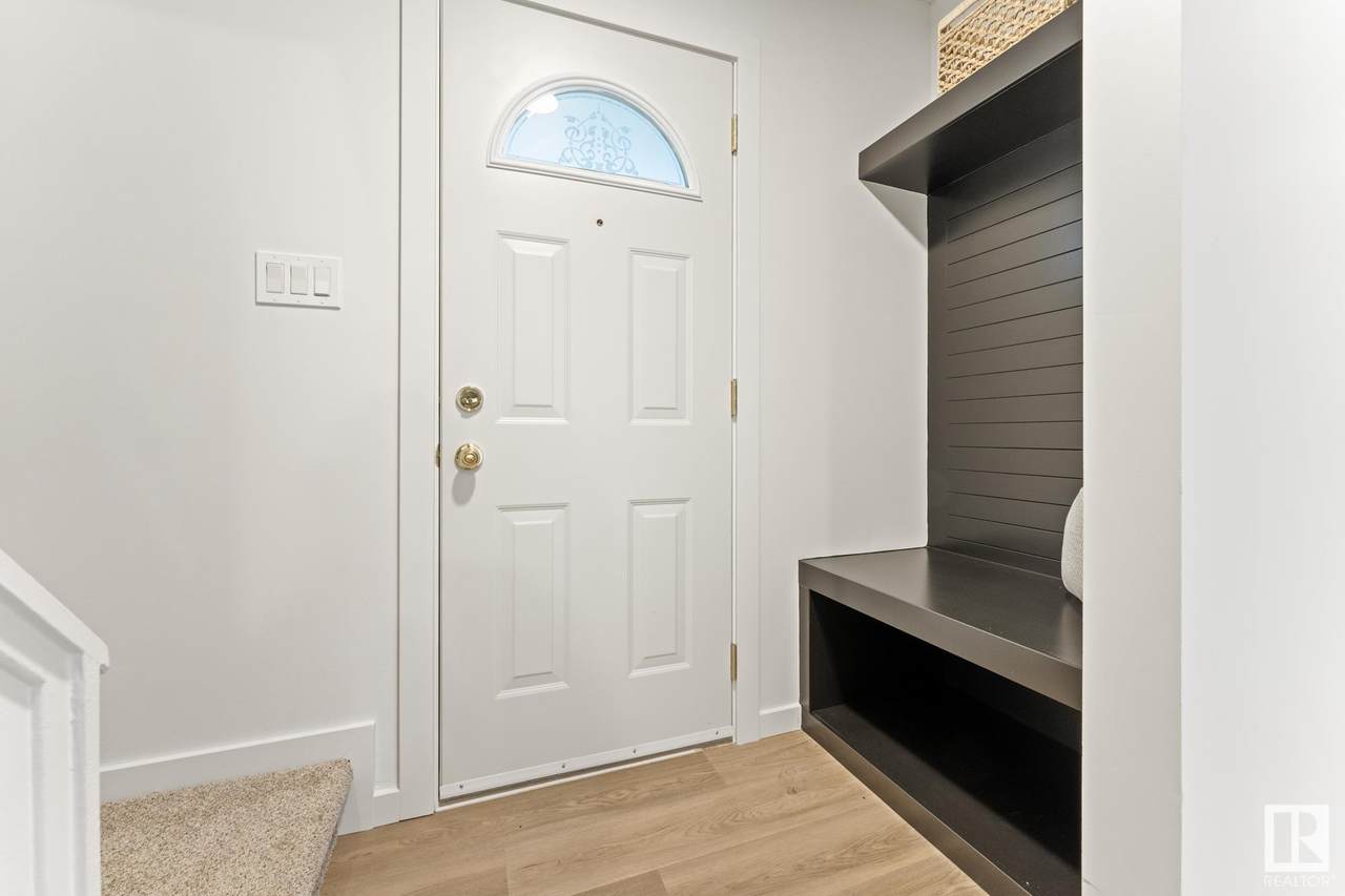 https://bt-photos.global.ssl.fastly.net/alberta/1280_boomver_1_E4447379-2.jpg