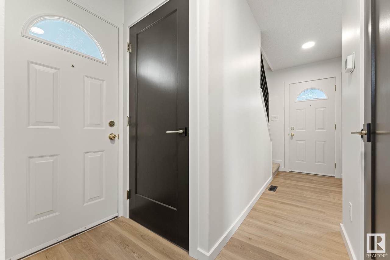 https://bt-photos.global.ssl.fastly.net/alberta/1280_boomver_1_E4447379-2.jpg