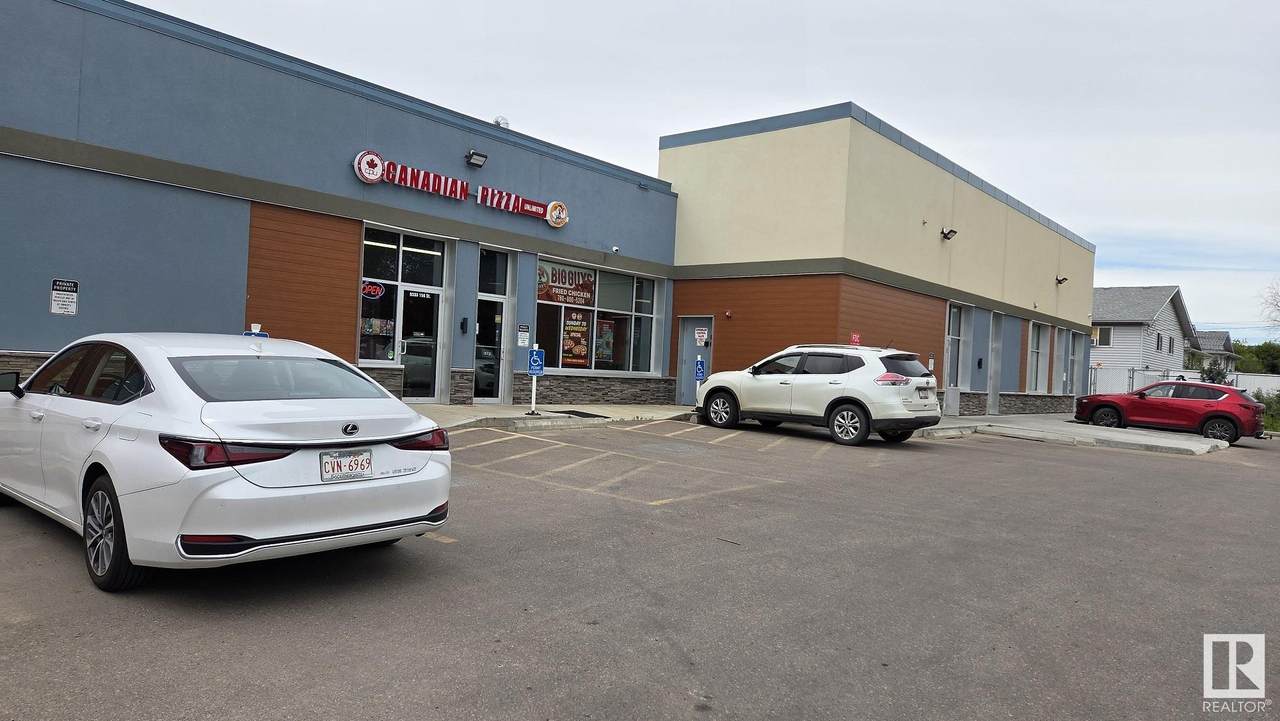 9333 156 Street - Photo 1