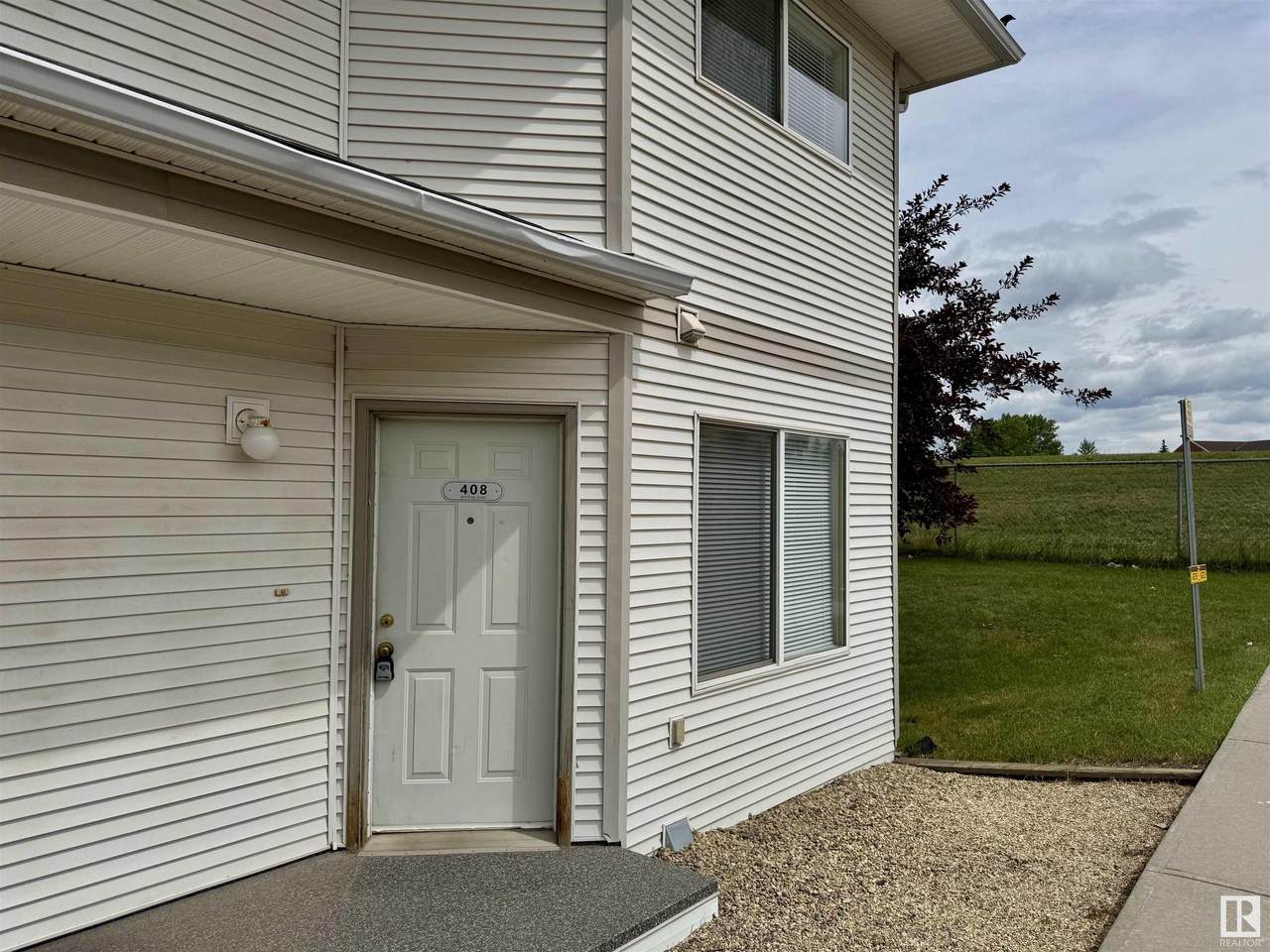 610 King Street - Photo 1
