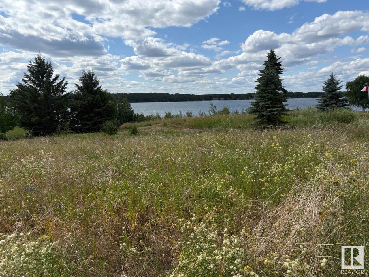 https://bt-photos.global.ssl.fastly.net/alberta/1280_boomver_1_E4448245-2.jpg