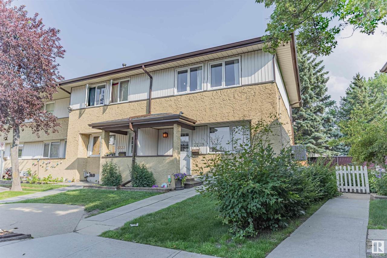 3239 139 Avenue - Photo 1