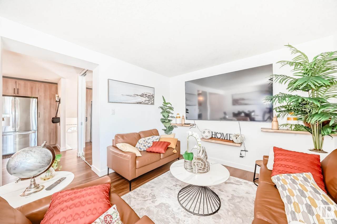 5507 144A Avenue - Photo 1
