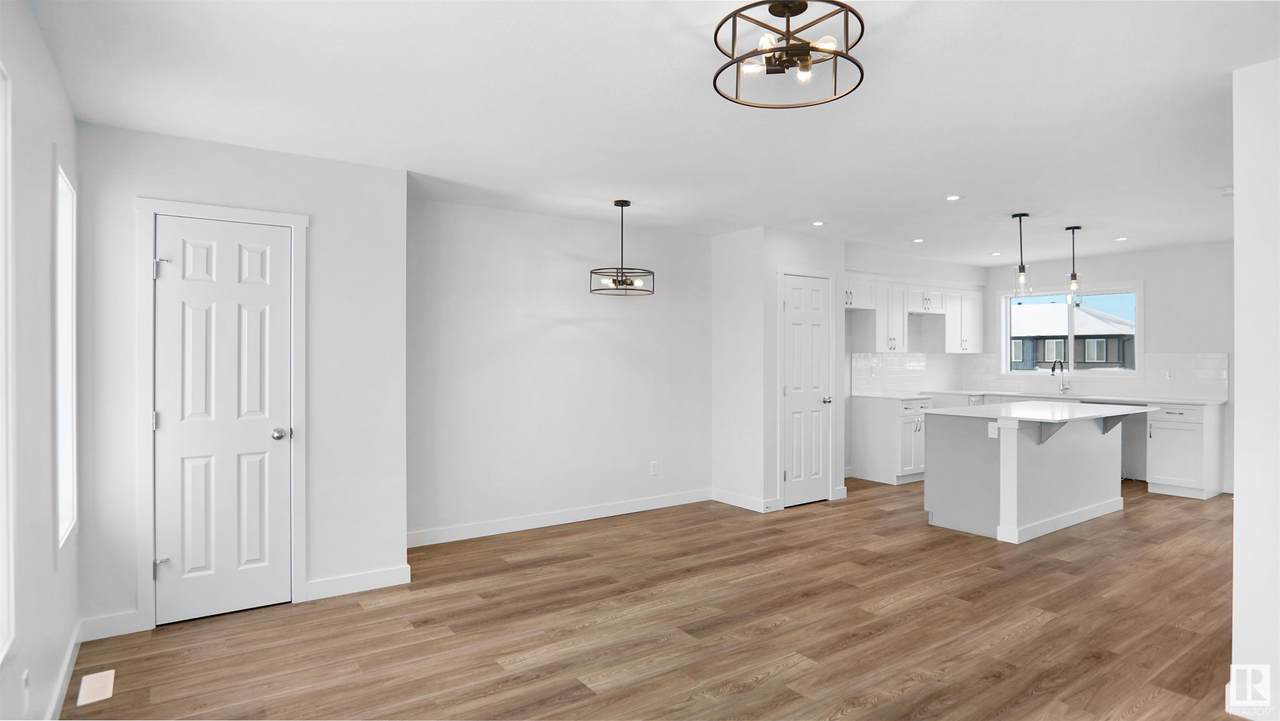 922 19 Avenue - Photo 1