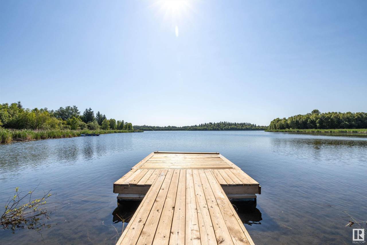 https://bt-photos.global.ssl.fastly.net/alberta/1280_boomver_1_E4449281-2.jpg