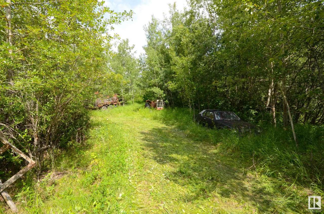https://bt-photos.global.ssl.fastly.net/alberta/1280_boomver_1_E4449294-2.jpg