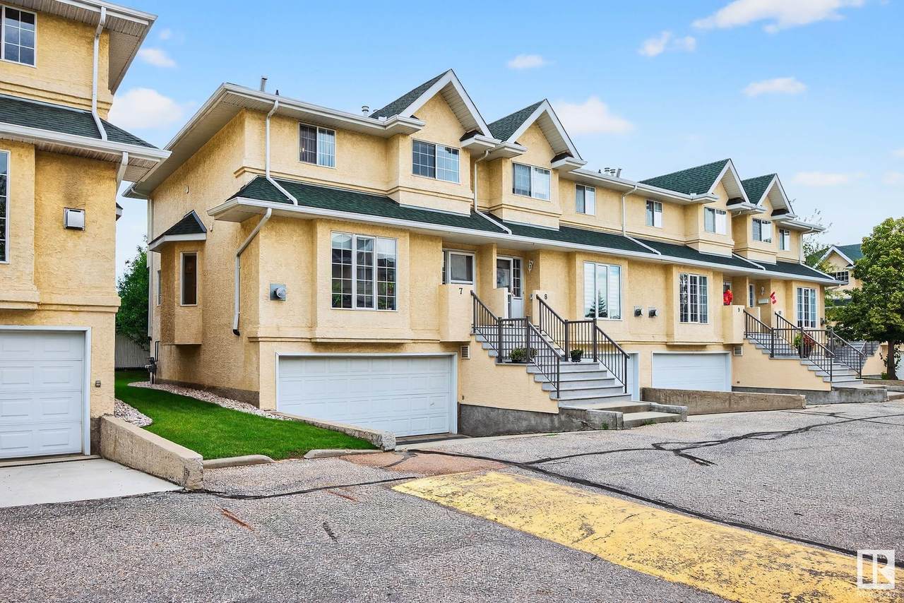 2419 133 Avenue - Photo 1