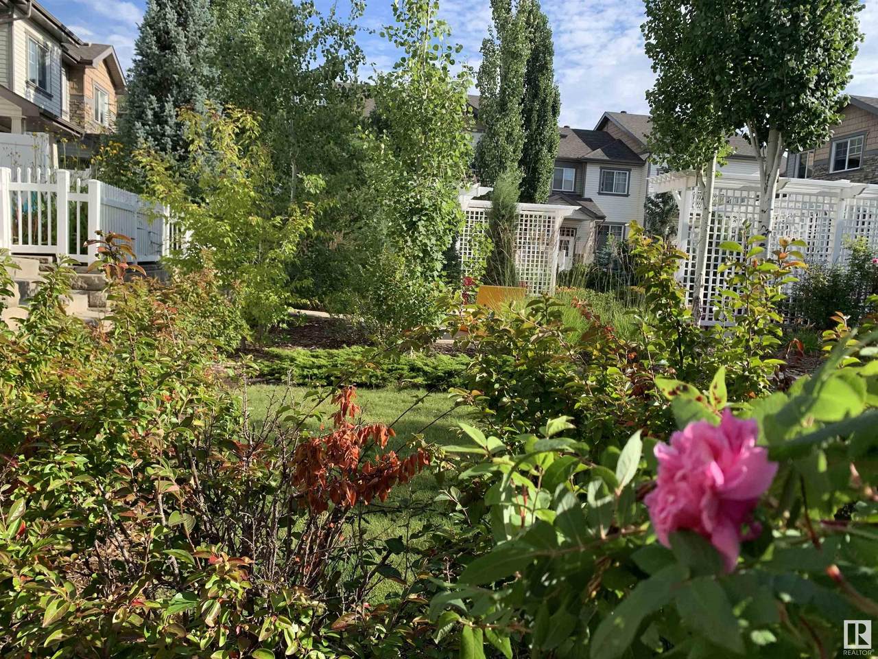 https://bt-photos.global.ssl.fastly.net/alberta/1280_boomver_1_E4449879-2.jpg