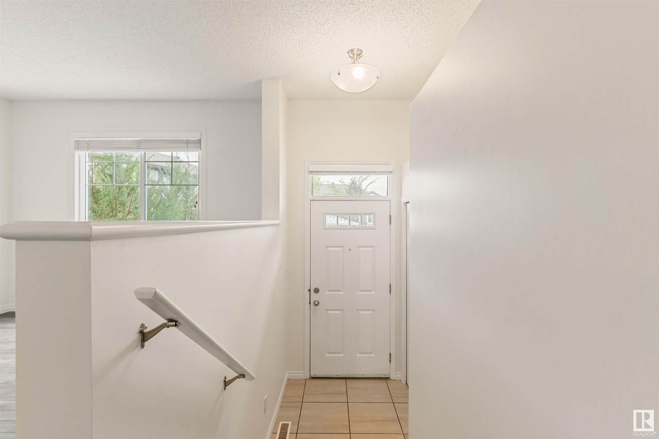https://bt-photos.global.ssl.fastly.net/alberta/1280_boomver_1_E4450167-2.jpg