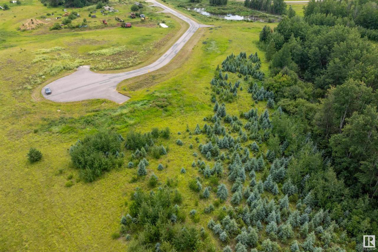 https://bt-photos.global.ssl.fastly.net/alberta/1280_boomver_1_E4450199-2.jpg
