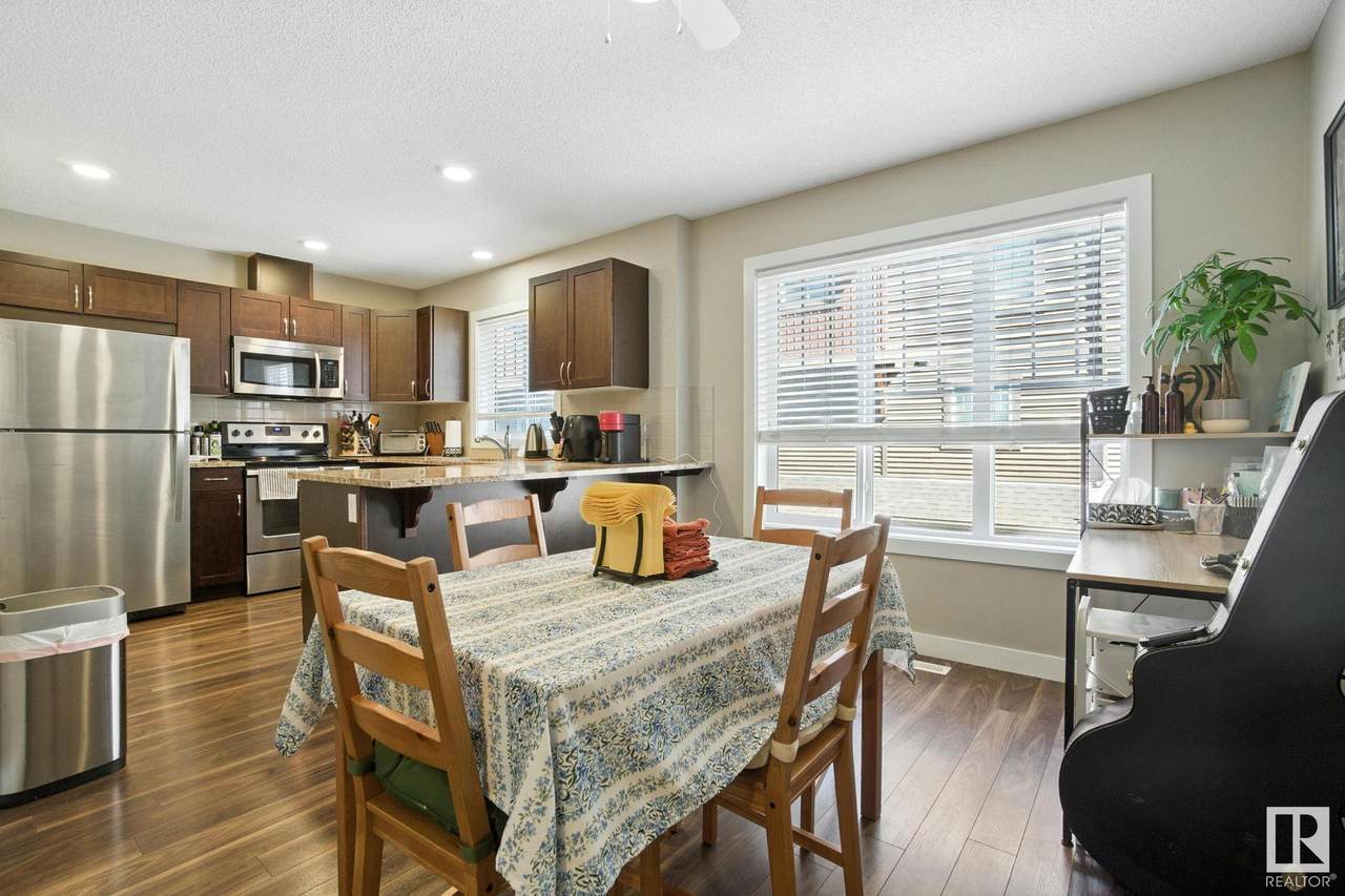 1005 Graydon Hill Boulevard - Photo 1