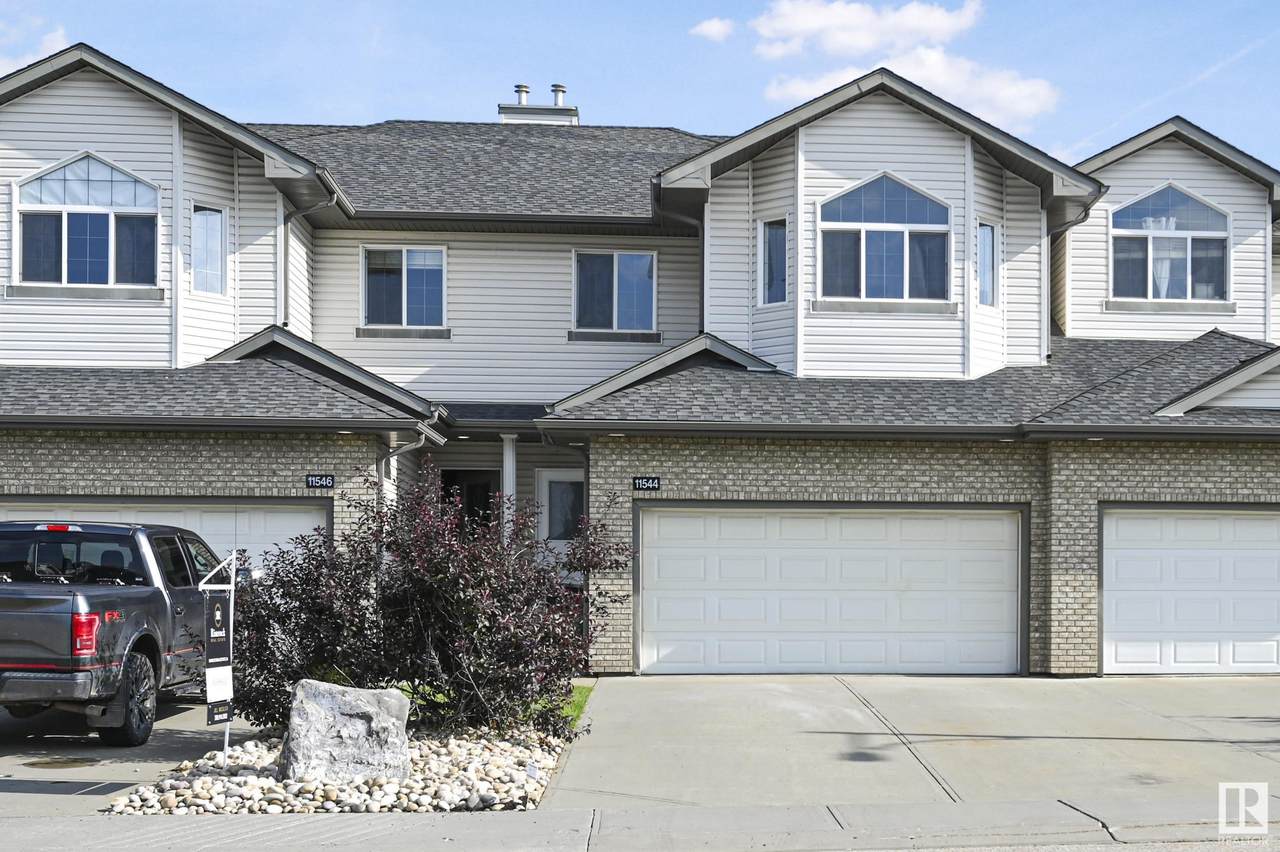 11544 11 Avenue - Photo 1