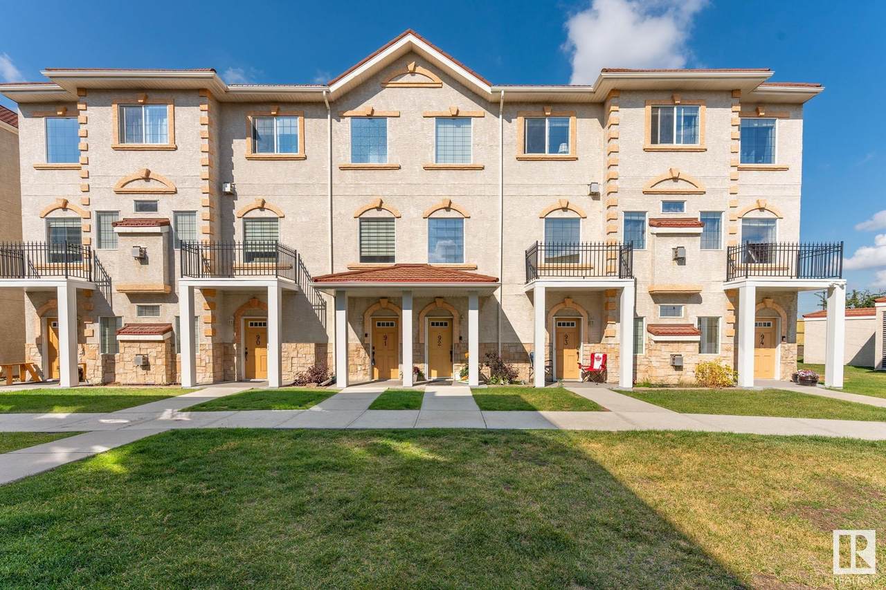13825 155 Avenue - Photo 1