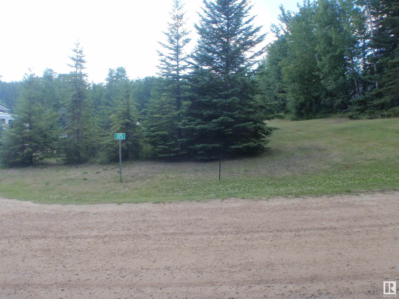 https://bt-photos.global.ssl.fastly.net/alberta/1280_boomver_1_E4450506-2.jpg