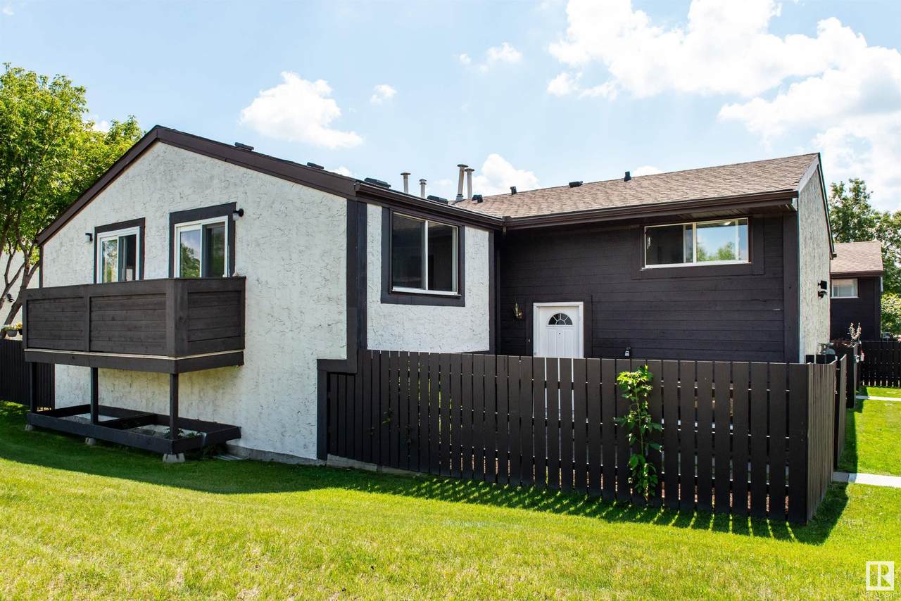 1564 69 Street - Photo 1