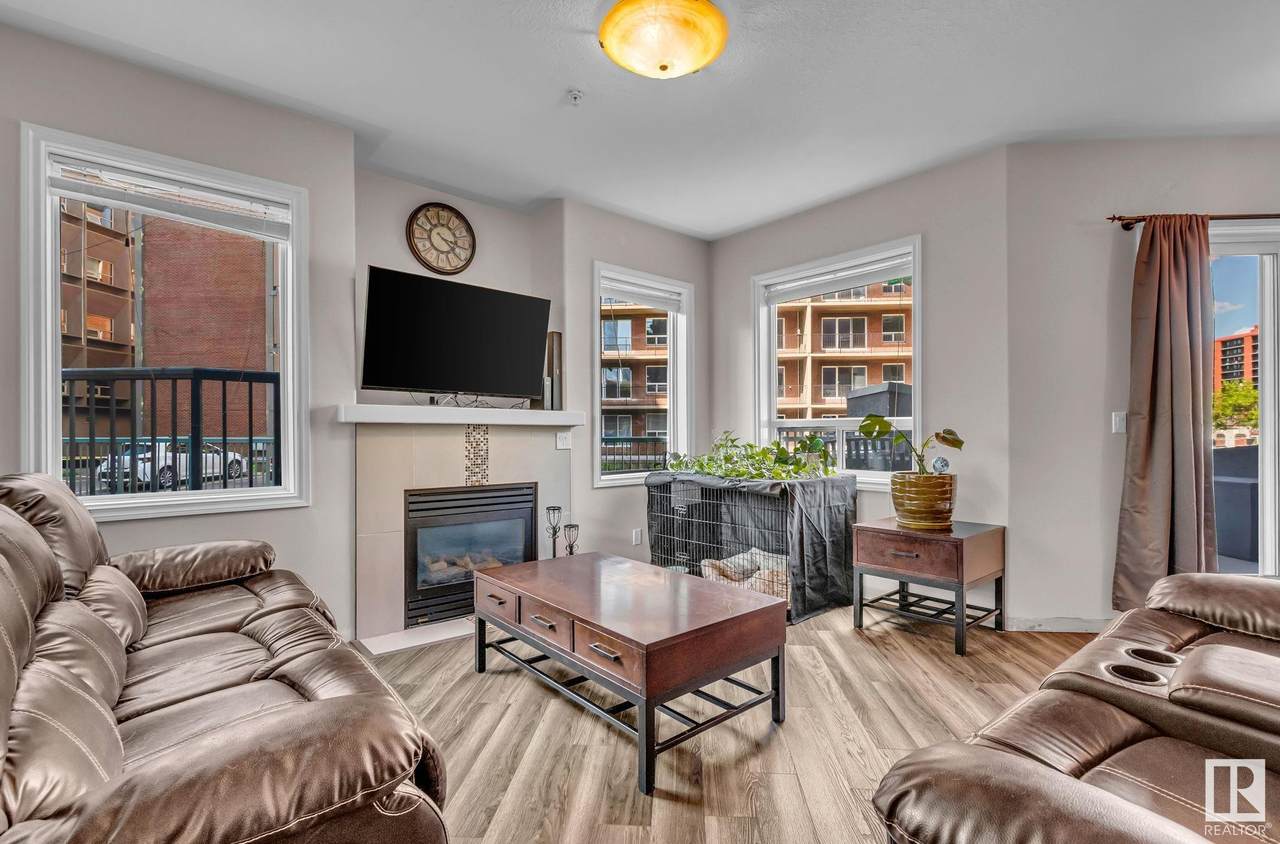 10046 110 Street - Photo 1