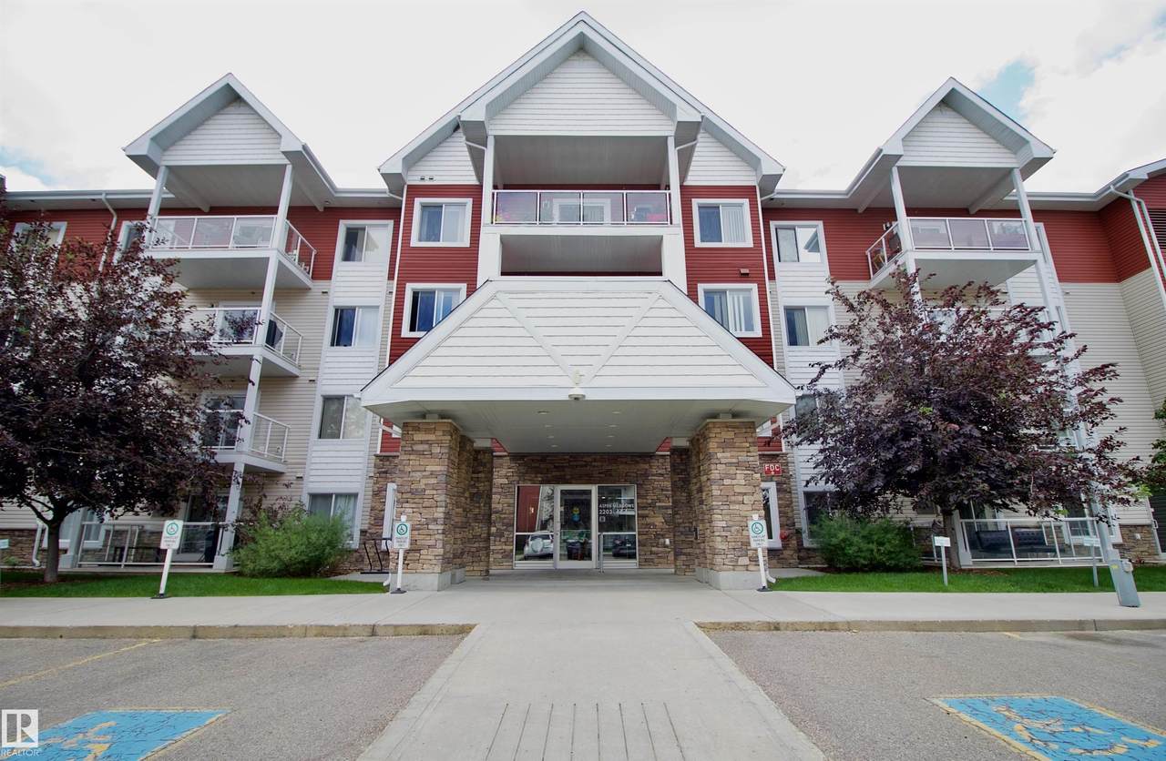 2203 44 Avenue - Photo 1