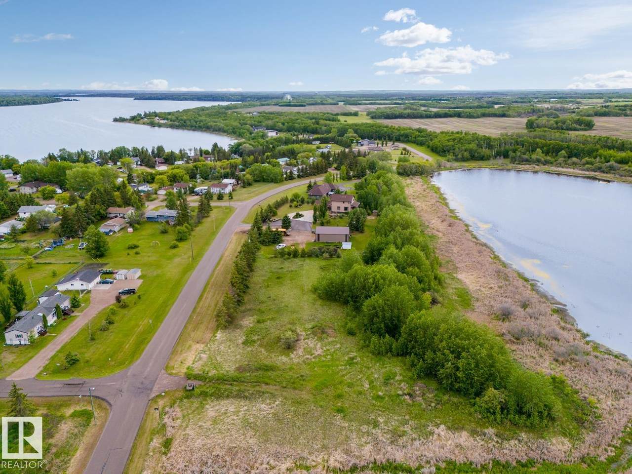 https://bt-photos.global.ssl.fastly.net/alberta/1280_boomver_1_E4452445-2.jpg