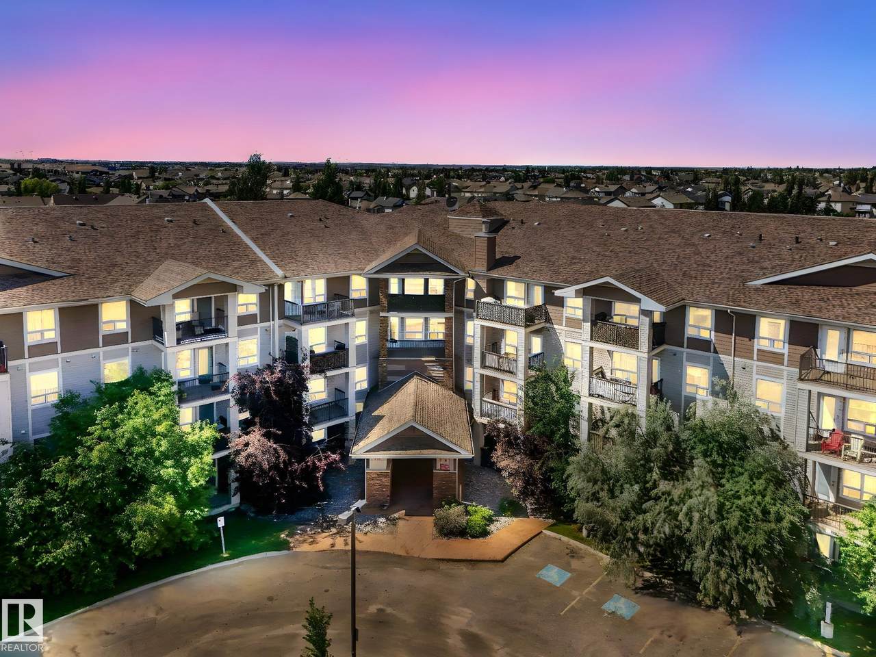 7327 South Terwillegar Drive - Photo 1