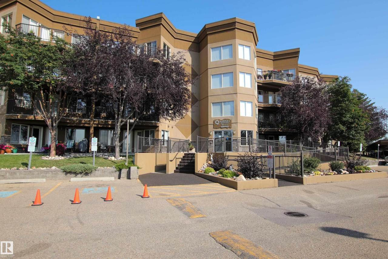 530 Hooke Road - Photo 1