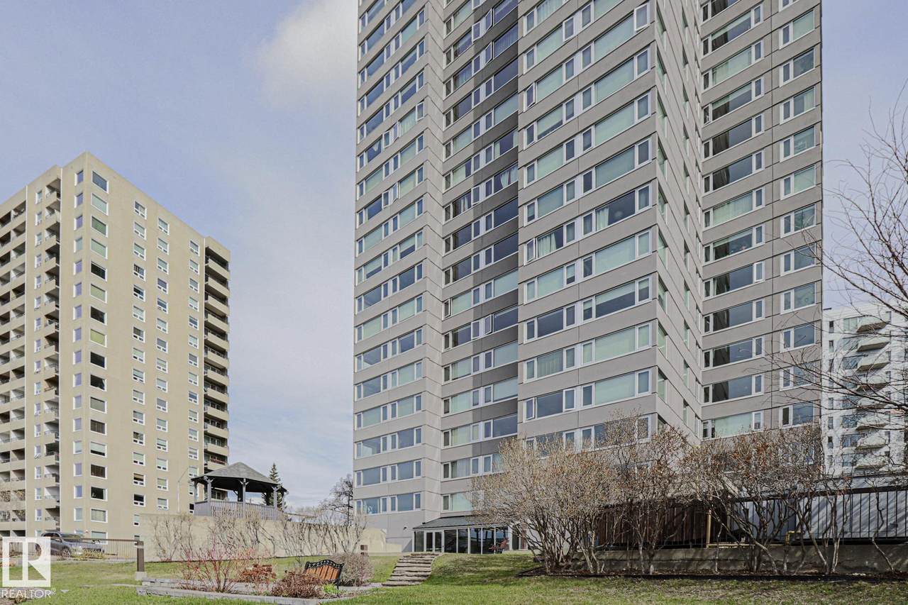 10011 123 Street - Photo 1