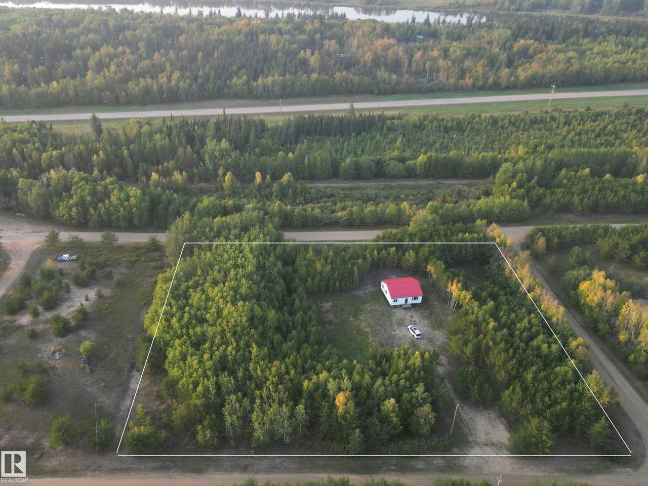 4011 50 Avenue - Photo 1
