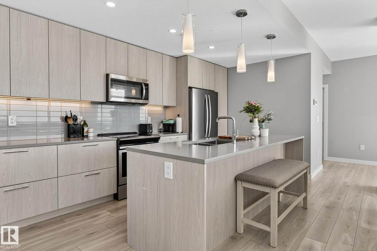 10180 103 Street - Photo 1