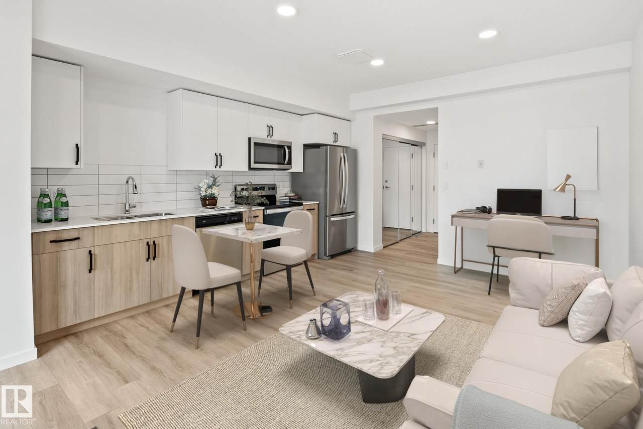 860 Secord Boulevard - Photo 1