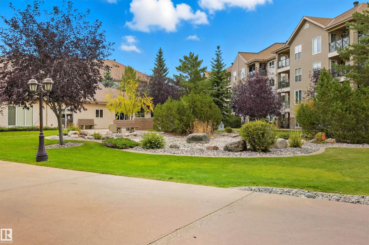 8942 156 Street - Photo 1