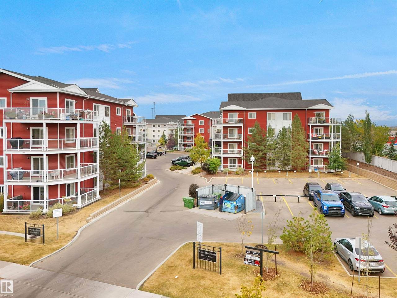 2207 44 Avenue - Photo 1