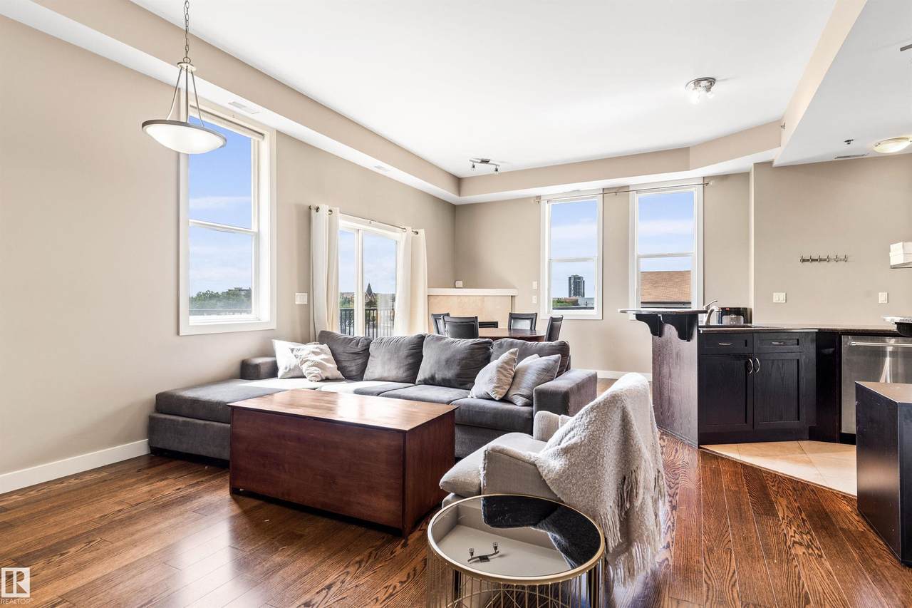 8223 99 Street - Photo 1