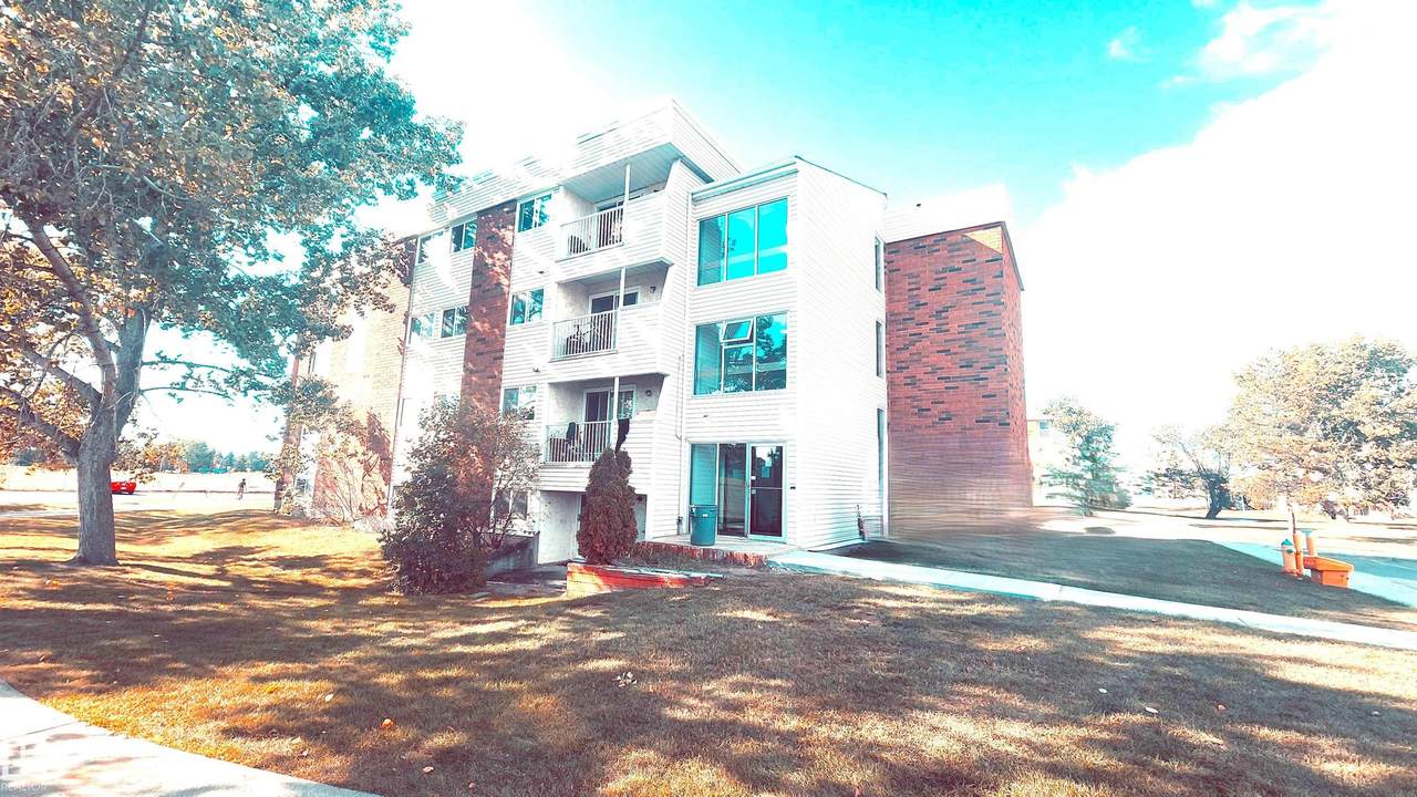 11265 31 Avenue - Photo 1