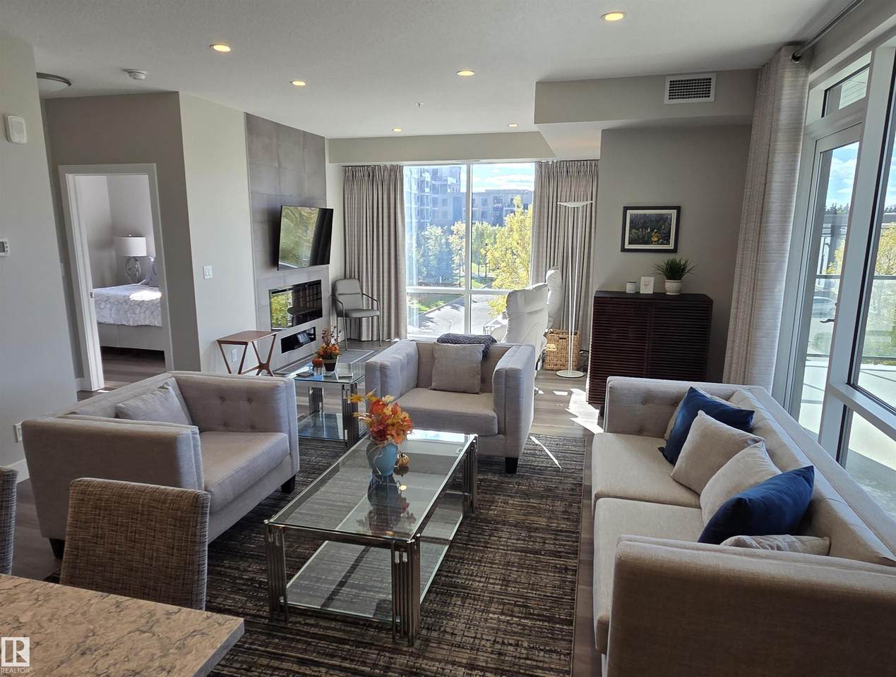 200 Bellerose Drive - Photo 1