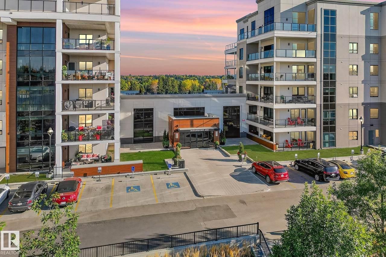 200 Bellerose Drive - Photo 1