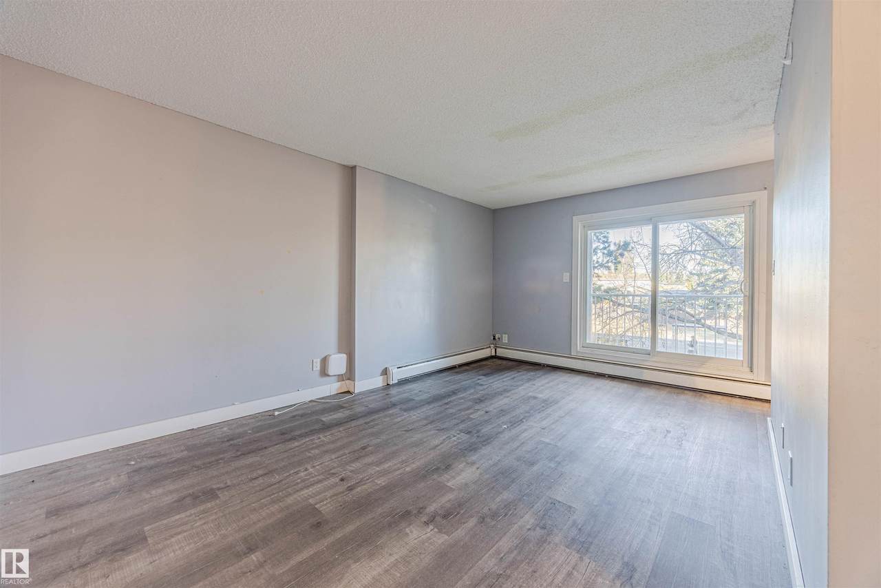 11255 31 Avenue - Photo 1