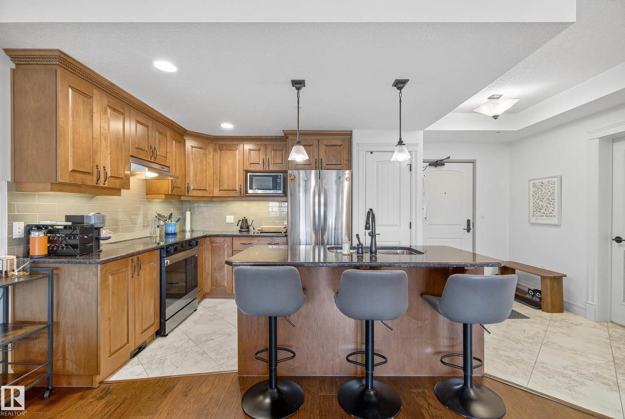 10142 111 Street - Photo 1