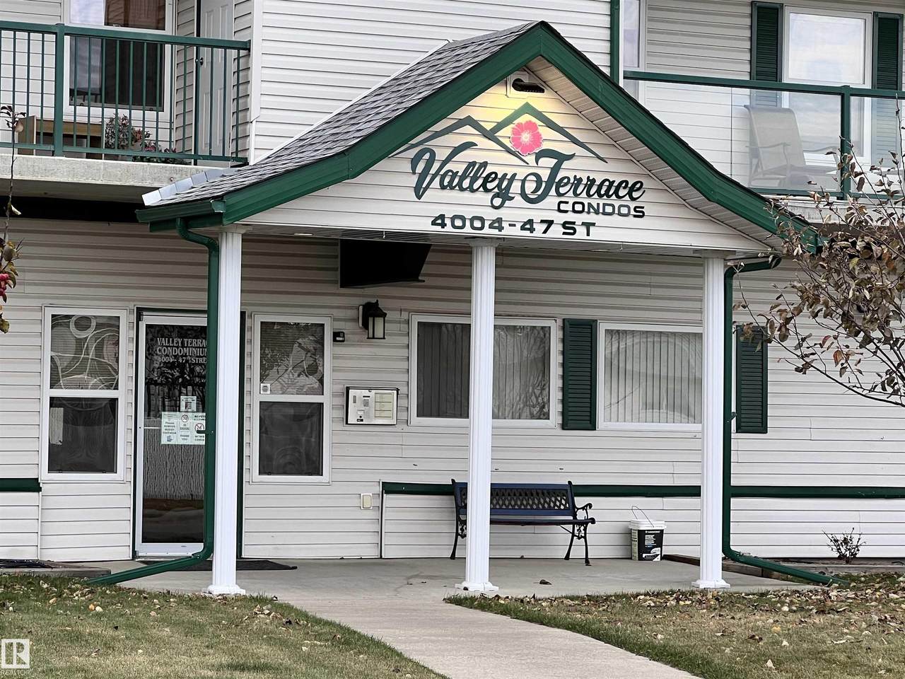 #406 4004 - 47 St. - Photo 1