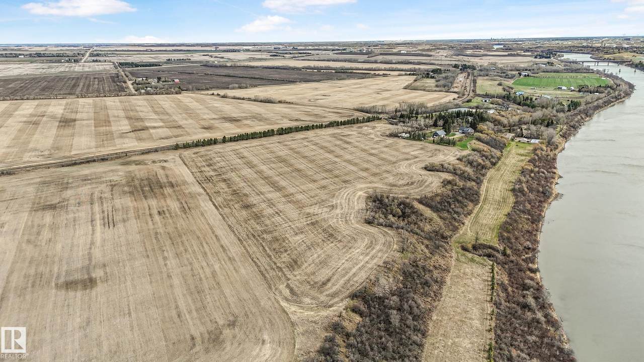 https://bt-photos.global.ssl.fastly.net/alberta/1280_boomver_1_E4464245-2.jpg