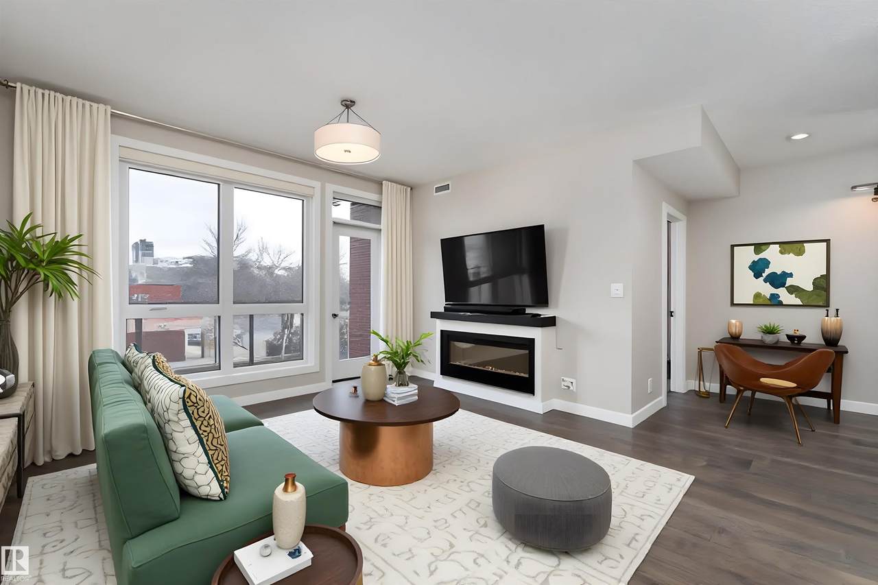 11710 87 Avenue - Photo 1