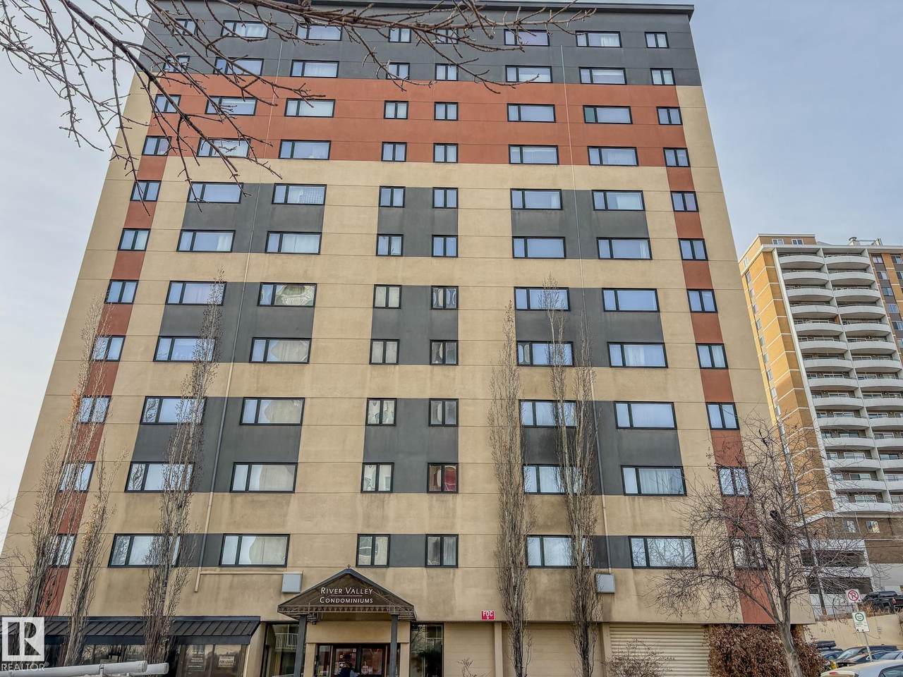 9710 105 Street - Photo 1