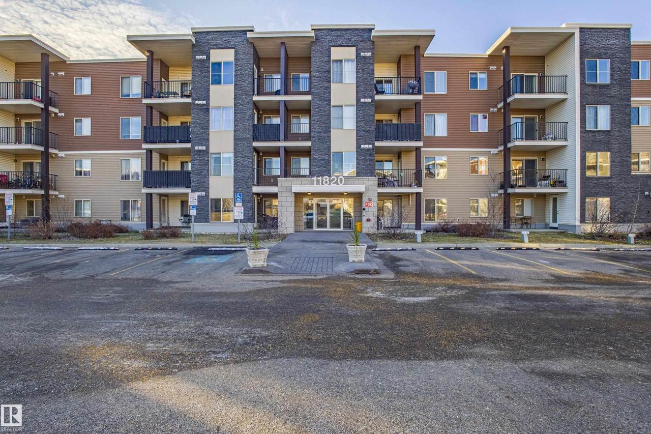 11820 22 Avenue - Photo 1