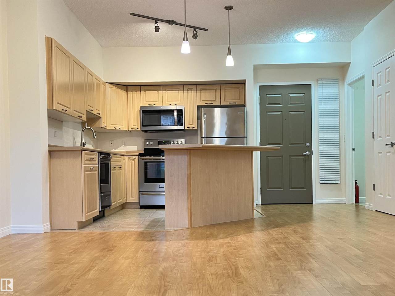 6315 135 Avenue - Photo 1