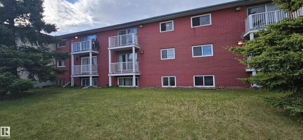 3720 118 Avenue - Photo 1