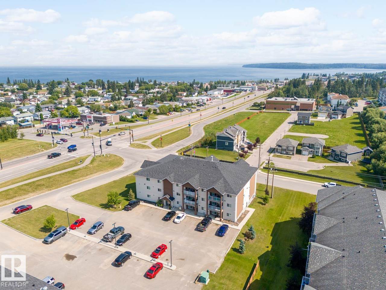 1601 8 Avenue - Photo 1