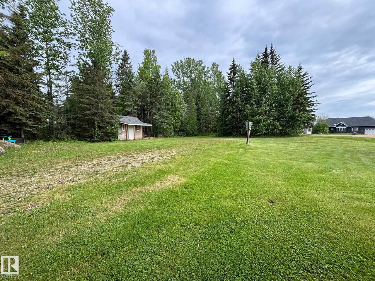 https://bt-photos.global.ssl.fastly.net/alberta/1280_boomver_2_E4468285-2.jpg