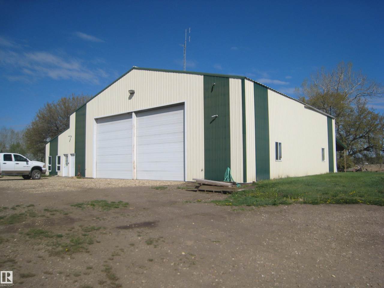 #17 470026 243A - Photo 1