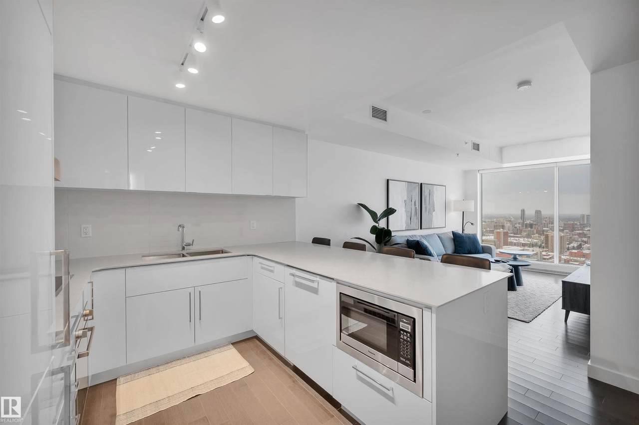 10360 102 Street - Photo 1