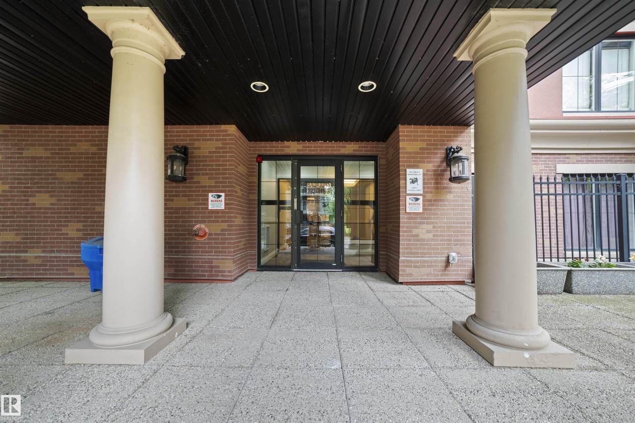 10232 115 St Nw - Photo 1